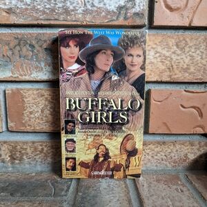 ** 4/$25 VHS ** Buffalo Girls (1995) Vintage - 90's - Reba - Good Used Cond